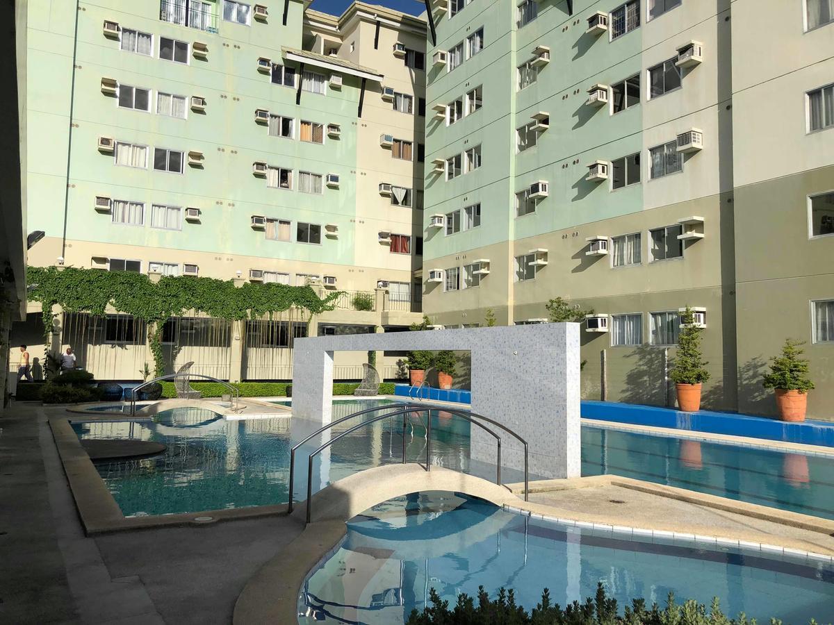 Centropolis Aparthotel Muntinlupa City Exteriör bild